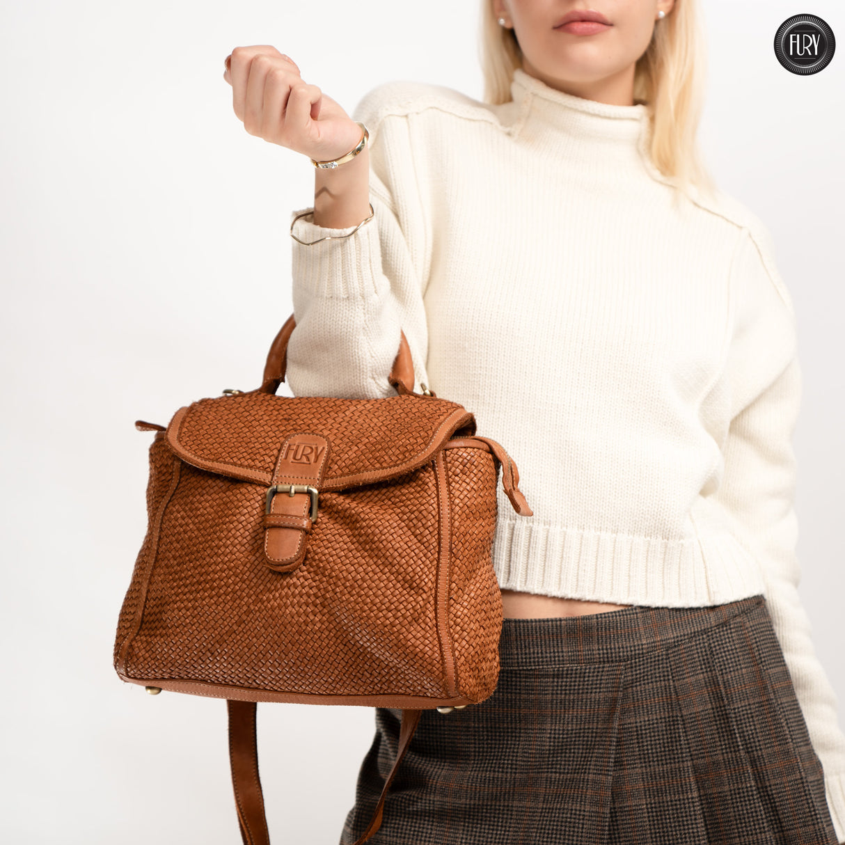 Borsa Camilla in pelle intrecciata