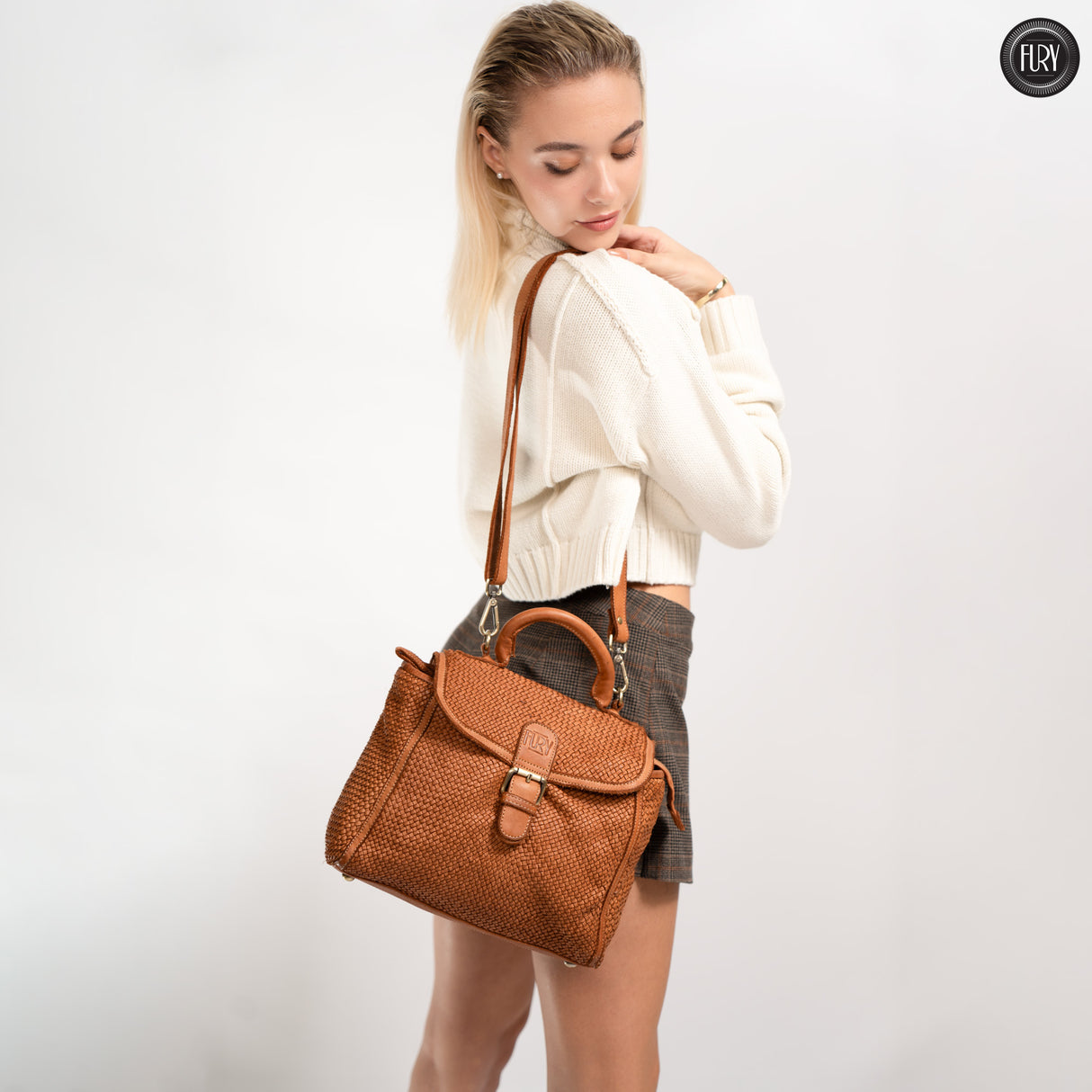 Borsa Camilla in pelle intrecciata