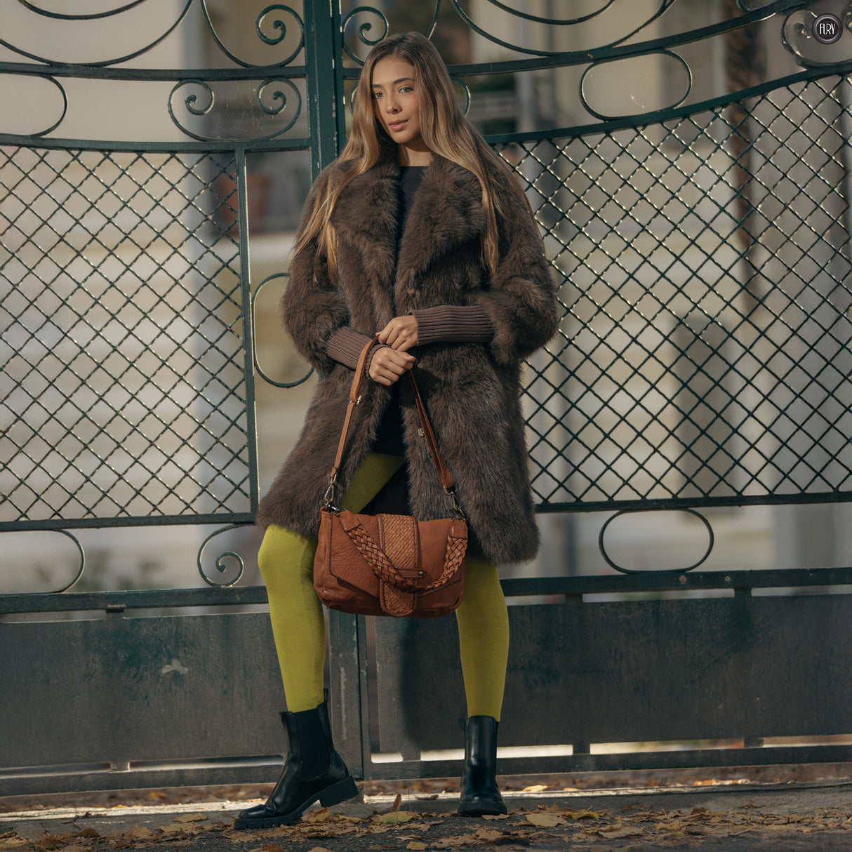 Borsetta Antea in pelle intrecciata