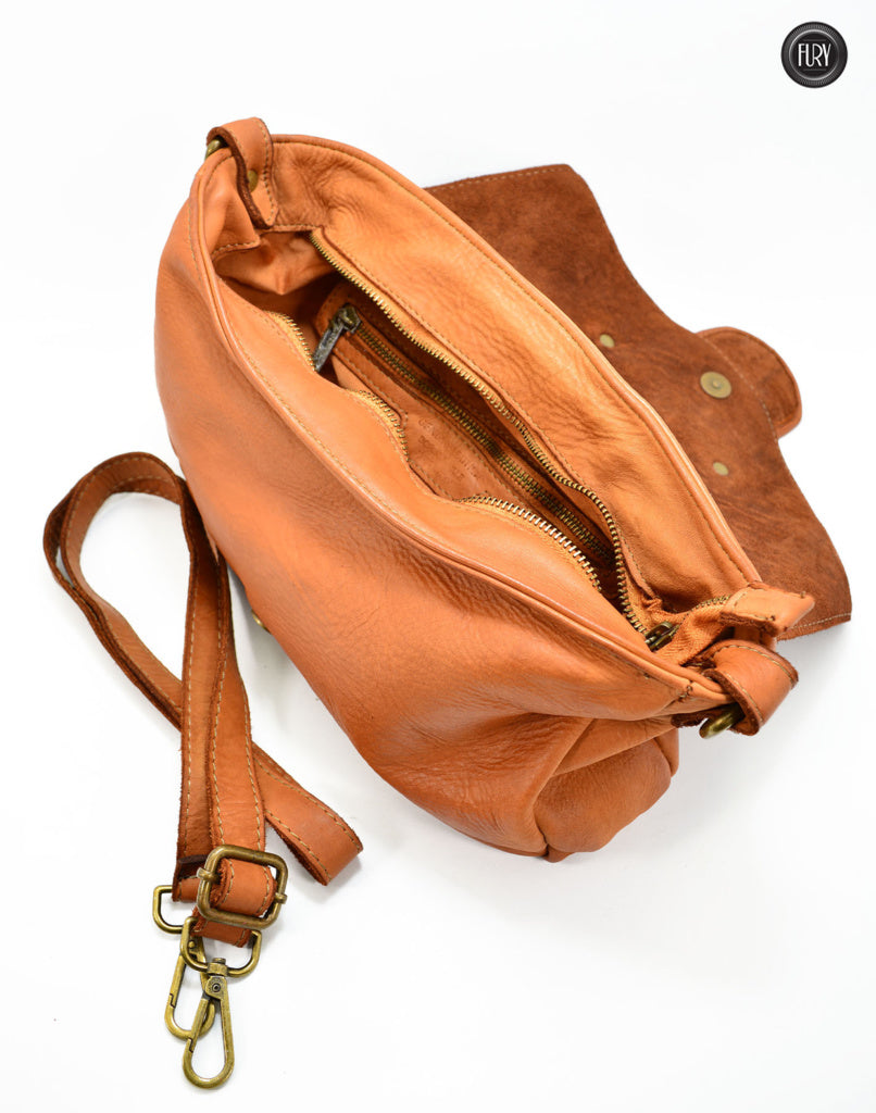 Borsetta Antea in pelle intrecciata