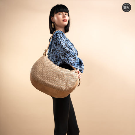 Borsa Iris Maxi in pelle intrecciata