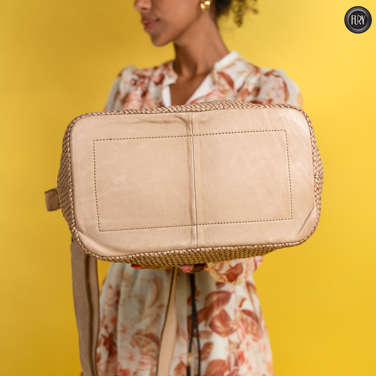 Borsa Tullia in pelle intrecciata