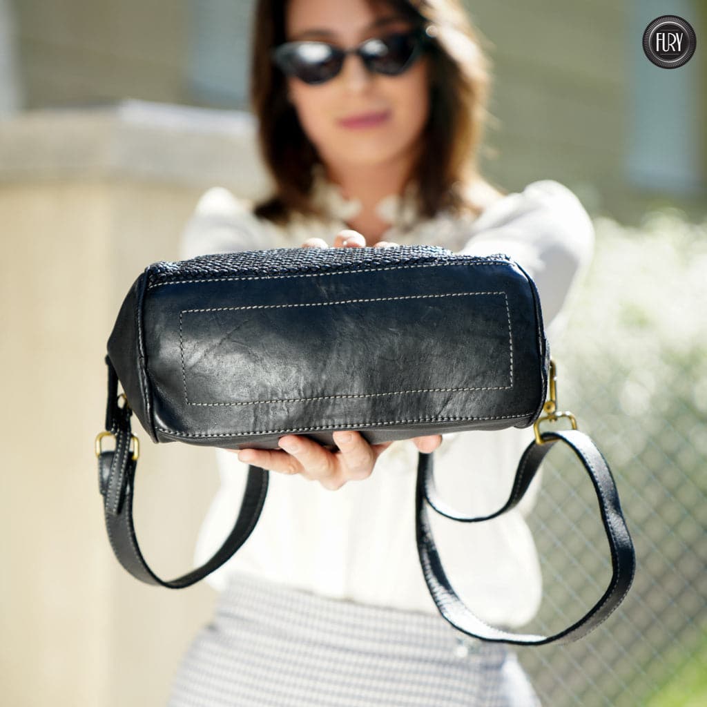 Pochette Isotta in pelle intrecciata Fury Bags#colore_nero